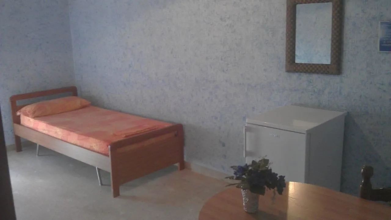 מלון מנפי Villa Rossella